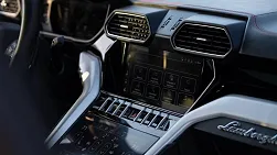 2022 Lamborghini Urus  