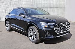 2024 Audi Q8 Premium Plus 