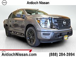 2024 Nissan Titan SV 