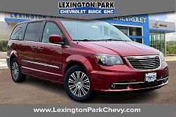 2014 Chrysler Town & Country S 