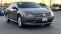 2015 Volkswagen Passat  