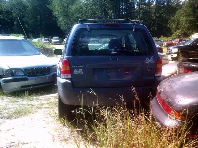 2005 Ford Escape XLS 