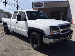 2004 Chevrolet Silverado 1500 LS 