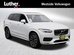 2022 Volvo XC90 T5 Momentum 