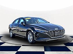 2022 Hyundai Elantra SE 