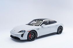 2024 Porsche Taycan GTS 