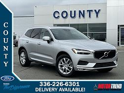 2021 Volvo XC60 T5 Momentum 