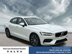 2021 Volvo S60 T5 Momentum 