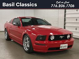 2005 Ford Mustang GT Deluxe