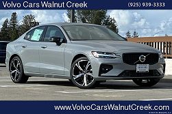 2024 Volvo S60 B5 Plus Dark Theme