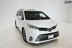 2020 Toyota Sienna XLE 