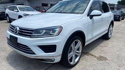 2017 Volkswagen Touareg Executive 