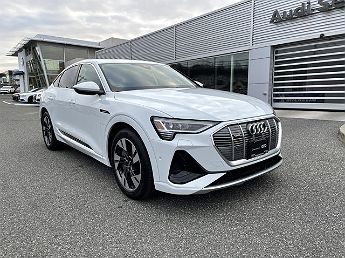 2022 Audi e-tron Prestige 