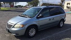 2004 Chrysler Town & Country Base 