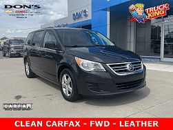 2011 Volkswagen Routan SE 