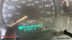 2002 Chevrolet Tahoe LS 