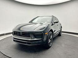 2024 Porsche Macan T 