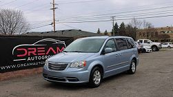 2013 Chrysler Town & Country Touring 