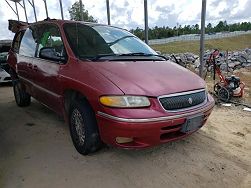 1997 Chrysler Town & Country LX 