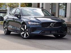 2024 Volvo S60 T8 Plus Dark Theme