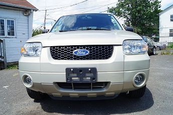 2005 Ford Escape Limited 