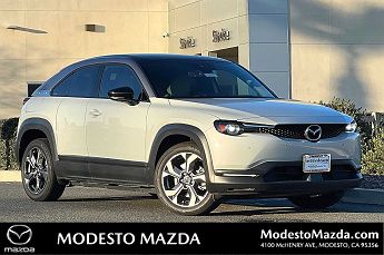 2022 Mazda MX-30 Premium Plus 