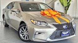 2018 Lexus ES 300h 