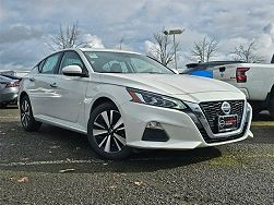 2022 Nissan Altima SV 