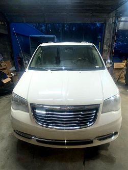 2012 Chrysler Town & Country Limited Edition 