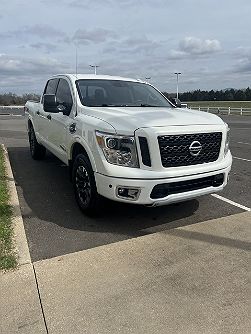 2017 Nissan Titan PRO-4X 