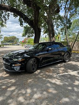 2018 Ford Mustang  Premium