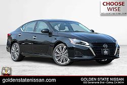 2023 Nissan Altima SL 