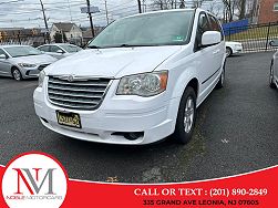 2010 Chrysler Town & Country Touring 