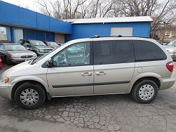 2005 Chrysler Town & Country LX 