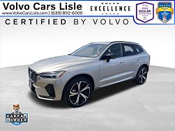 2024 Volvo XC60 B5 Ultimate Dark Theme