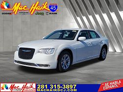 2023 Chrysler 300 Touring 