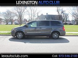 2015 Chrysler Town & Country S 