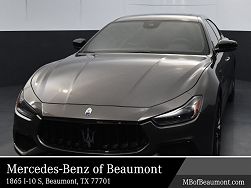 2022 Maserati Ghibli Modena 