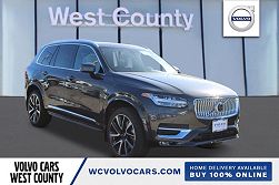 2024 Volvo XC90 B6 Plus Bright Theme