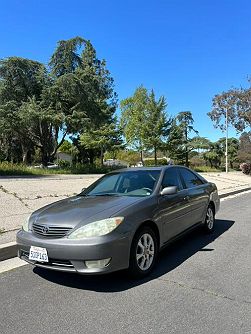 2005 Toyota Camry XLE 