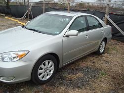2004 Toyota Camry XLE 