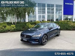 2024 Volvo S60 B5 Plus Dark Theme