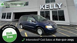 2004 Chrysler Town & Country Base 