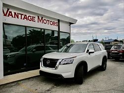 2022 Nissan Pathfinder S 