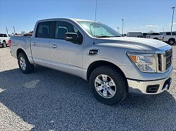 2017 Nissan Titan SV 