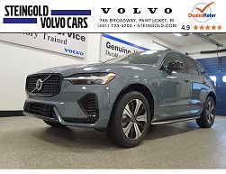 2024 Volvo XC60 T8 Plus Dark Theme