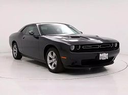 2017 Dodge Challenger SXT 