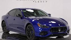 2022 Maserati Ghibli Modena 
