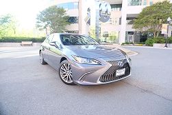 2020 Lexus ES 300h 