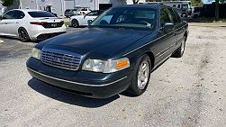 2002 Ford Crown Victoria LX 